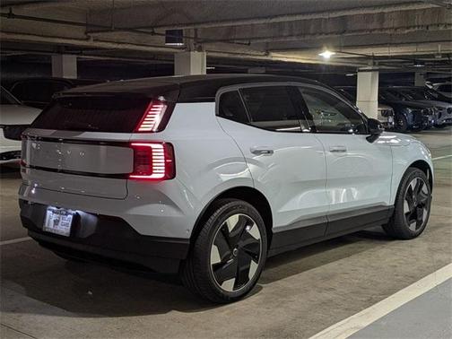 2026 Volvo EX30 Twin Motor Ultra