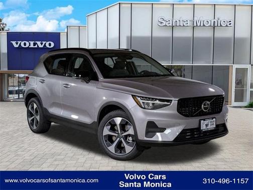 2026 Volvo XC40 B5 Core