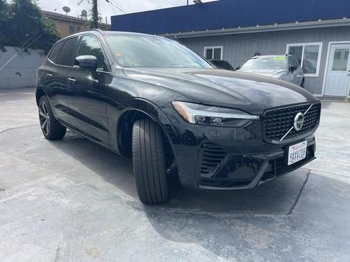 2022 Volvo XC60 Recharge Plug-In Hybrid T8 R-Design Extended Range