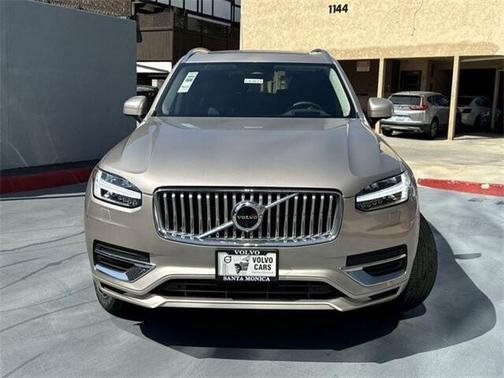 2024 Volvo XC90 Recharge Plug-In Hybrid T8 Ultimate Bright Theme 7-Seater