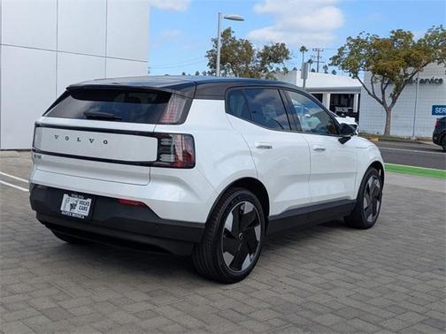 2025 Volvo EX30 Twin Motor Plus