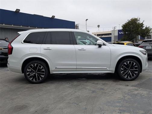 2025 Volvo XC90 Plug-In Hybrid T8 Ultra 7-Seater