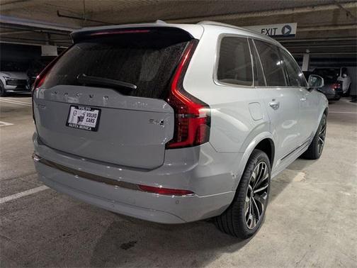 2026 Volvo XC90 B6 Ultra 7-Seater