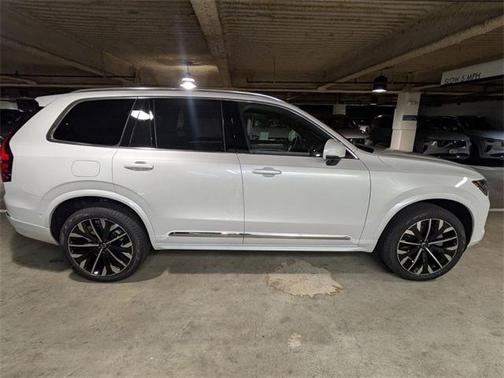 2026 Volvo XC90 B6 Plus 7-Seater