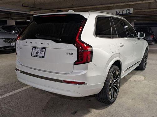 2026 Volvo XC90 B6 Plus 7-Seater