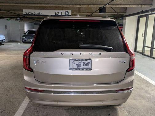 Bright 2026 Volvo XC90 Plug-In Hybrid T8 Plus 7-Seater