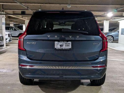2026 Volvo XC90 B6 Ultra 7-Seater