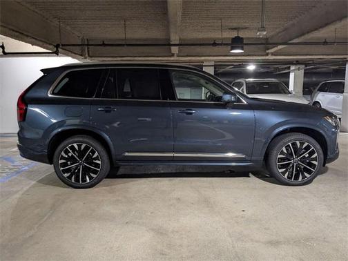 2026 Volvo XC90 B6 Ultra 7-Seater