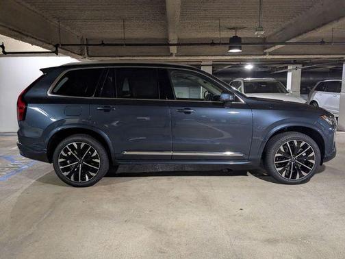 2026 Volvo XC90 B6 Ultra 7-Seater