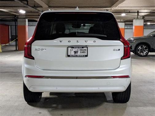 2025 Volvo XC90 B6 Ultra