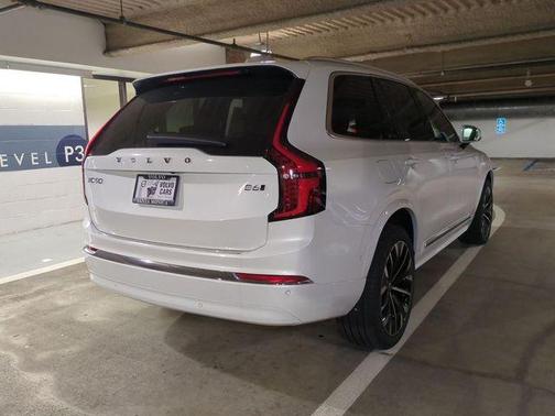 2026 Volvo XC90 B6 Ultra 7-Seater