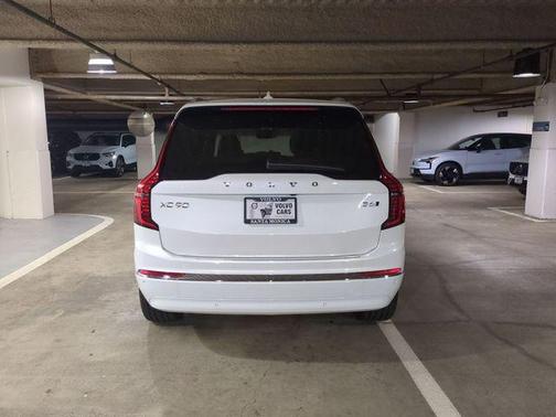 2026 Volvo XC90 B6 Ultra 7-Seater