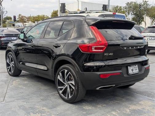 2019 Volvo XC40 T5 R-Design