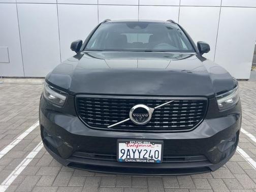 2019 Volvo XC40 T5 R-Design