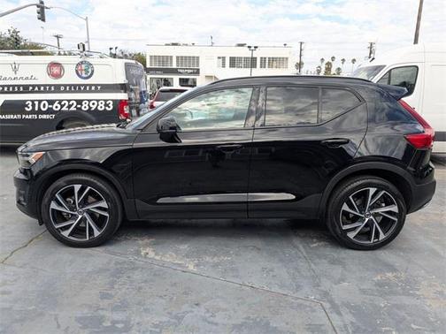 2019 Volvo XC40 T5 R-Design