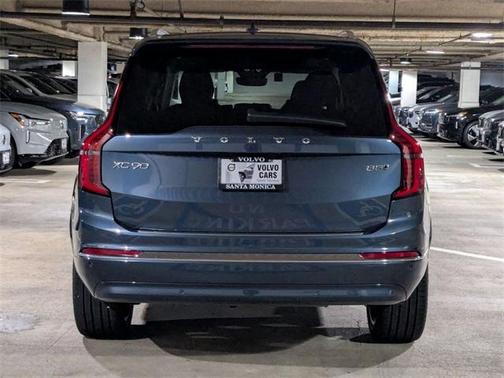 2025 Volvo XC90 B5 Plus 7-Seater