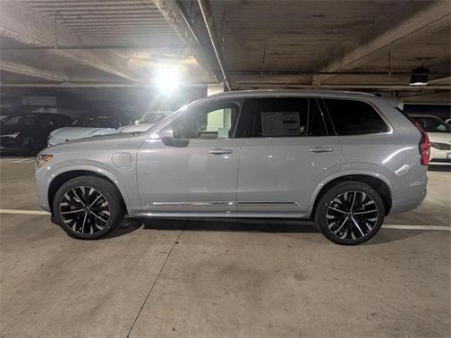 2026 Volvo XC90 Plug-In Hybrid T8 Plus 7-Seater