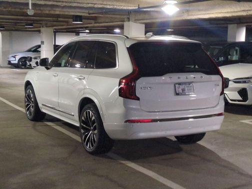 2026 Volvo XC90 Plug-In Hybrid T8 Plus 7-Seater