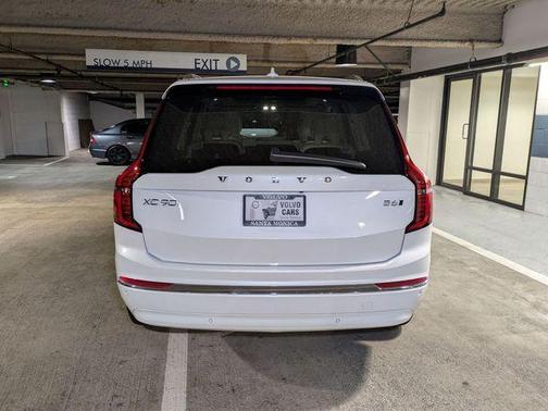 Crystal White Pearl 2026 Volvo XC90 B6 Ultra 7-Seater