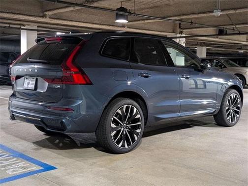 2026 Volvo XC60 Plug-In Hybrid T8 Ultra