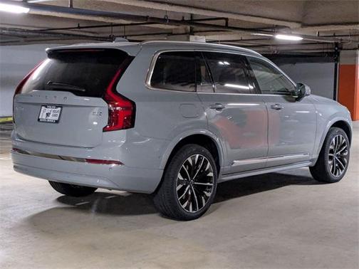 2025 Volvo XC90 B6 Ultra