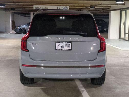 2026 Volvo XC90 B5 Plus 7-Seater