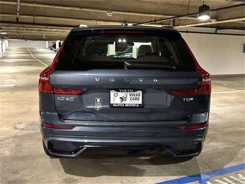 2025 Volvo XC60 Plug-In Hybrid T8 Plus
