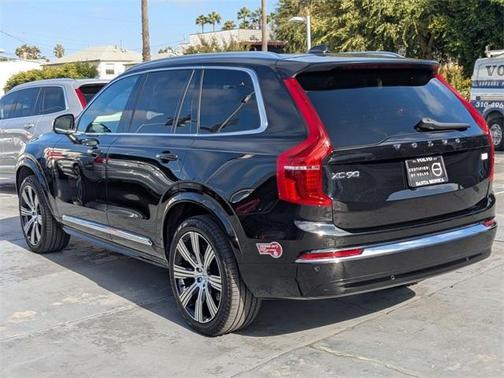 2024 Volvo XC90 Recharge Plug-In Hybrid T8 Ultimate Bright Theme 7-Seater