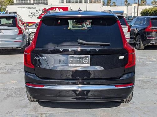 2024 Volvo XC90 Recharge Plug-In Hybrid T8 Ultimate Bright Theme 7-Seater