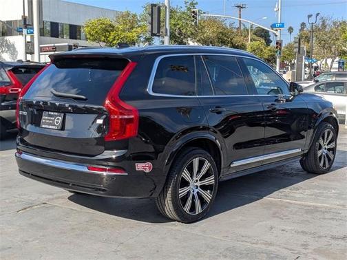 2024 Volvo XC90 Recharge Plug-In Hybrid T8 Ultimate Bright Theme 7-Seater