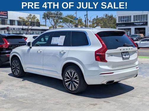 Ice White 2020 Volvo XC90 T5 Momentum 7 Passenger