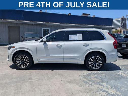 Ice White 2020 Volvo XC90 T5 Momentum 7 Passenger