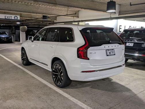 2026 Volvo XC90 Plug-In Hybrid T8 Plus 7-Seater