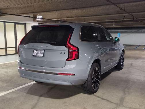 2026 Volvo XC90 B6 Ultra 7-Seater