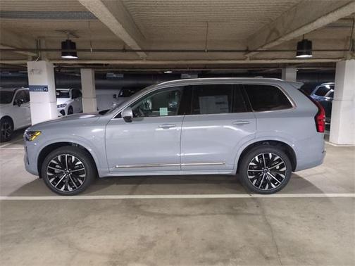2026 Volvo XC90 B6 Ultra 7-Seater