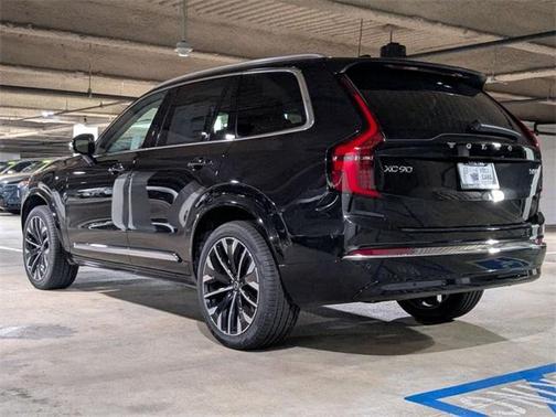 2026 Volvo XC90 B5 Plus 7-Seater