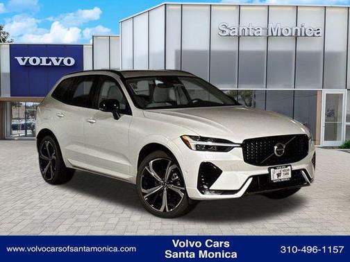 Crystal White 2025 Volvo XC60 B5 Ultra