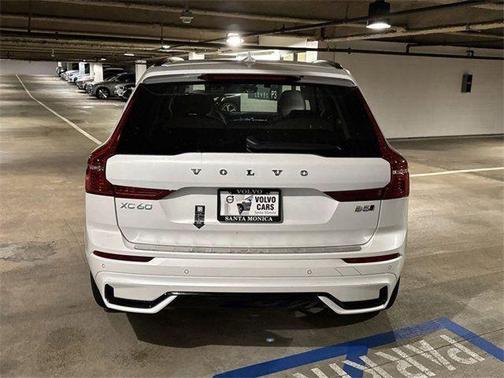 Crystal White 2025 Volvo XC60 B5 Ultra