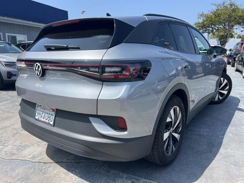 2023 Volkswagen ID.4 Pro