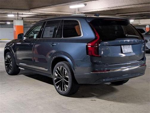 2025 Volvo XC90 Plug-In Hybrid T8 Ultra 7-Seater