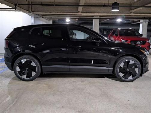 2025 Volvo EX30 Twin Motor Plus