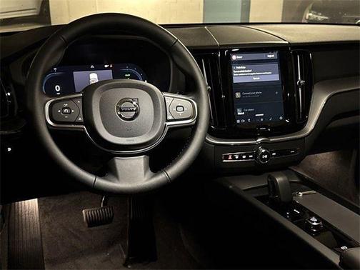 2025 Volvo XC60 Plug-In Hybrid T8 Core