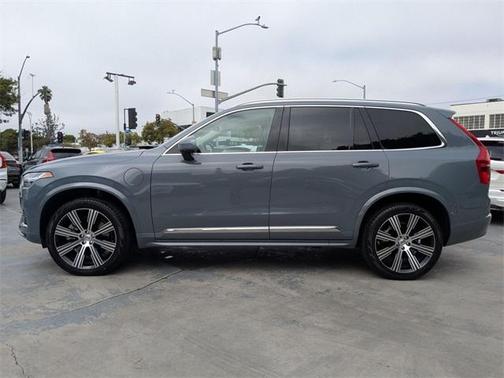 2023 Volvo XC90 Recharge Plug-In Hybrid T8 Plus 6 Passenger