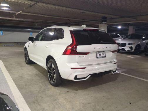 2026 Volvo XC60 Plug-In Hybrid T8 Plus