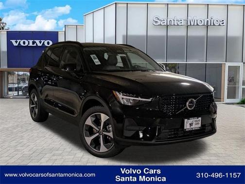 2026 Volvo XC40 B4 Core