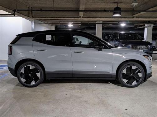 2025 Volvo EX30 Twin Motor Plus