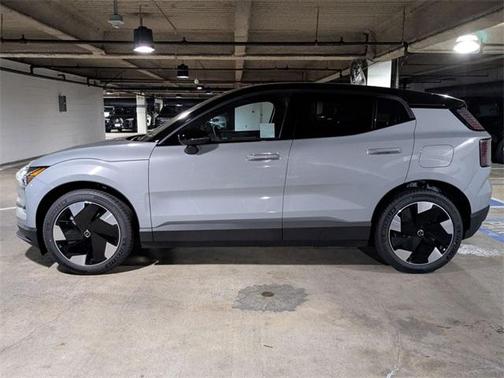 2025 Volvo EX30 Twin Motor Plus