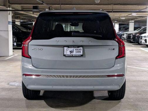 2026 Volvo XC90 B5 Plus 7-Seater