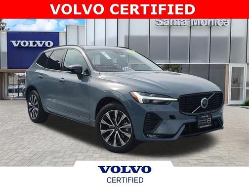 2024 Volvo XC60 B5 Plus Dark Theme