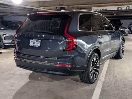 Denim Blue Metallic 2026 Volvo XC90 Plug-In Hybrid T8 Ultra 7-Seater